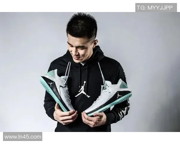 球星世界杯穿搭精选:解析顶级球鞋背后的技术与传奇故事 球星世界杯穿搭精选:解析顶级球鞋背后的技术与传奇故事