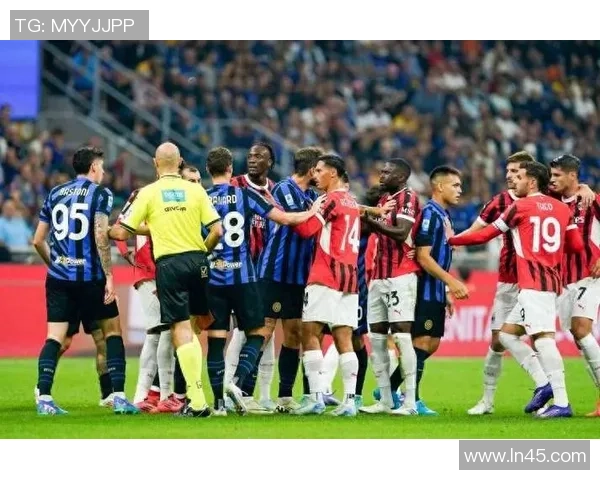 足球场上最爱打架的球星盘点:这些球员因冲突成为媒体焦点 足球场上最爱打架的球星盘点:这些球员因冲突成为媒体焦点