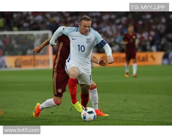 足球球星挂机现象解析:明星球员如何借助技术手段提升训练效果 足球球星挂机现象解析:明星球员如何借助技术手段提升训练效果