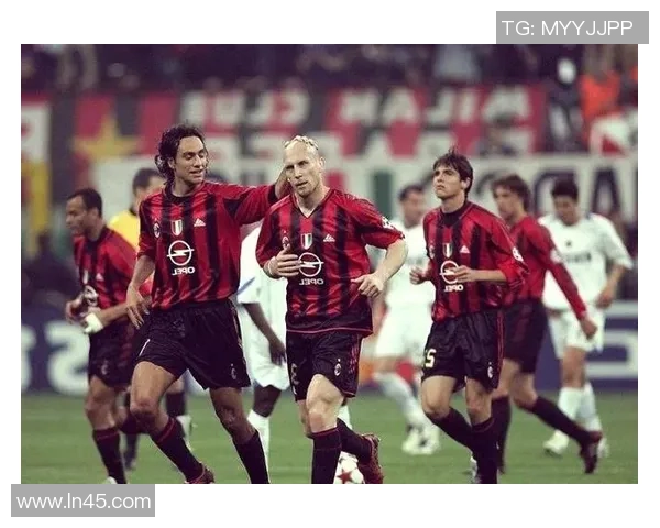 足球老一代球星珍贵合影视频 重温传奇岁月见证经典瞬间 足球老一代球星珍贵合影视频 重温传奇岁月见证经典瞬间